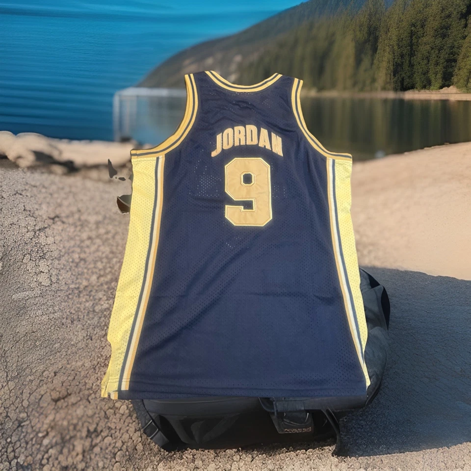 Camiseta Dream Team Michael Jordan #9 EE. UU. Dorada Talla M Mitchell Ness Nueva con Etiquetas Foto 4 de 4