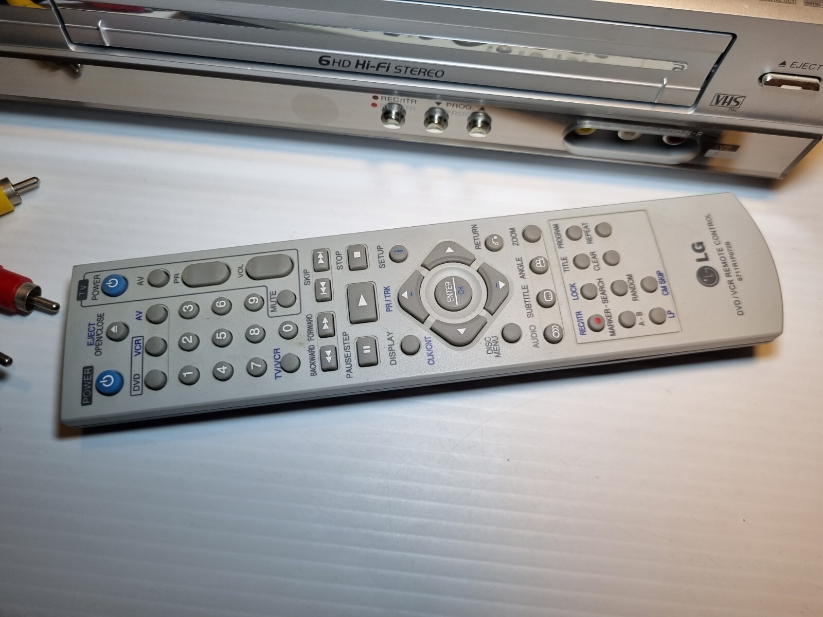 LG DVD Player / Video Cassette Recorder Combo V8824W with Remote eBay