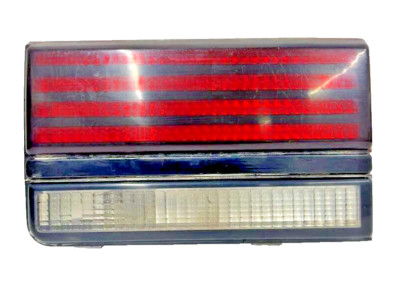 1988-94 Pontiac Sunbird RH Tail Light Assembly 2 Dr Lid Mounted