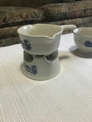 Pfaltzgraff - YORKTOWNE - Creamer Crock - Warmer - Footed Bowl - Butter Dish - Picture 4 of 6