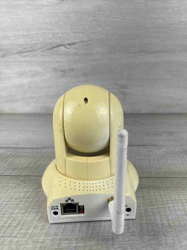 Foscam NVision FI8918W Wireless IP Surveillance Security Camera - Image 3 of 4