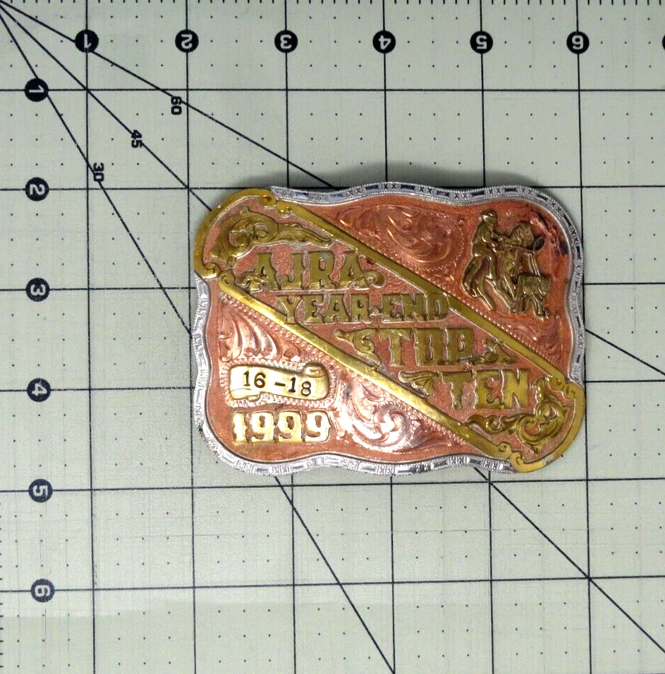 Пряжка ремня AJRA 1999 Year End Top Ten Trophy 16 18 винтажная Red Bluff Y2K .TAZ291 - Изображение 3 из 4