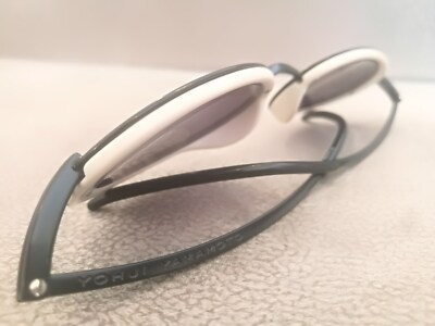 yohji yamamoto Vintage OVAL Sunglasses 52-7204 Black & White With