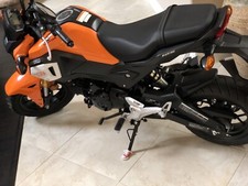 Fashion partner for motorcycles Support mini Shoes Tripod keychain