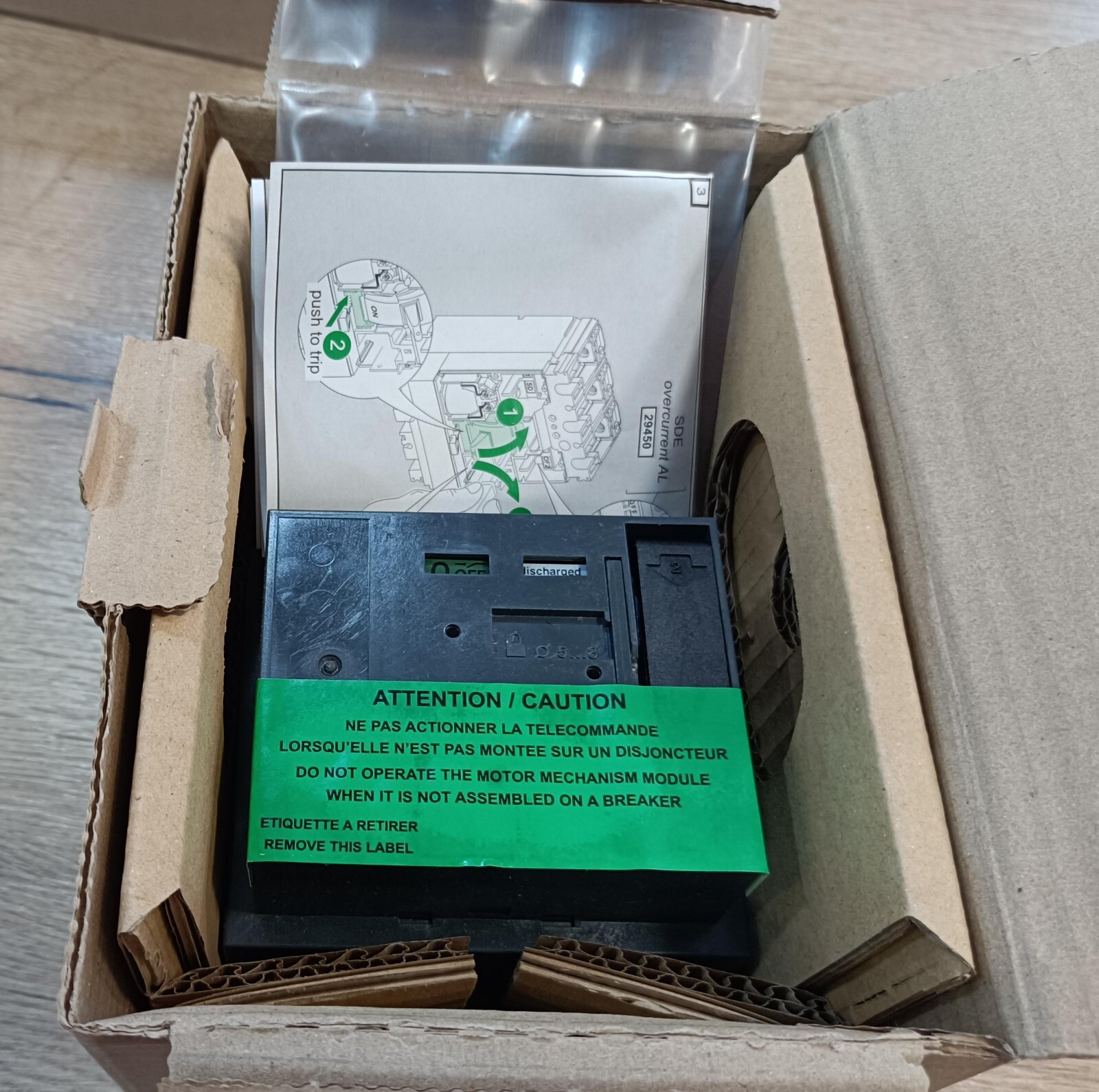 Commande motorisée MT250 Schneider Electric 220Vca pour piloter un disjoncteur de TGBT