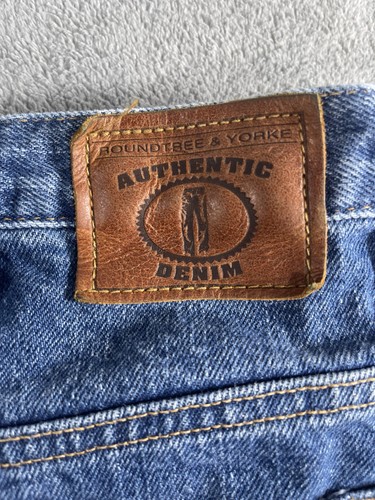 Roundtree & Yorke Jeans Mens 46x30 Blue Classic Fit Authentic Denim Straight - Picture 21 of 22
