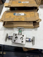 SIEMENS SCHNEIDER A6X30004061 THREE VALVE MANIFOLD  W269