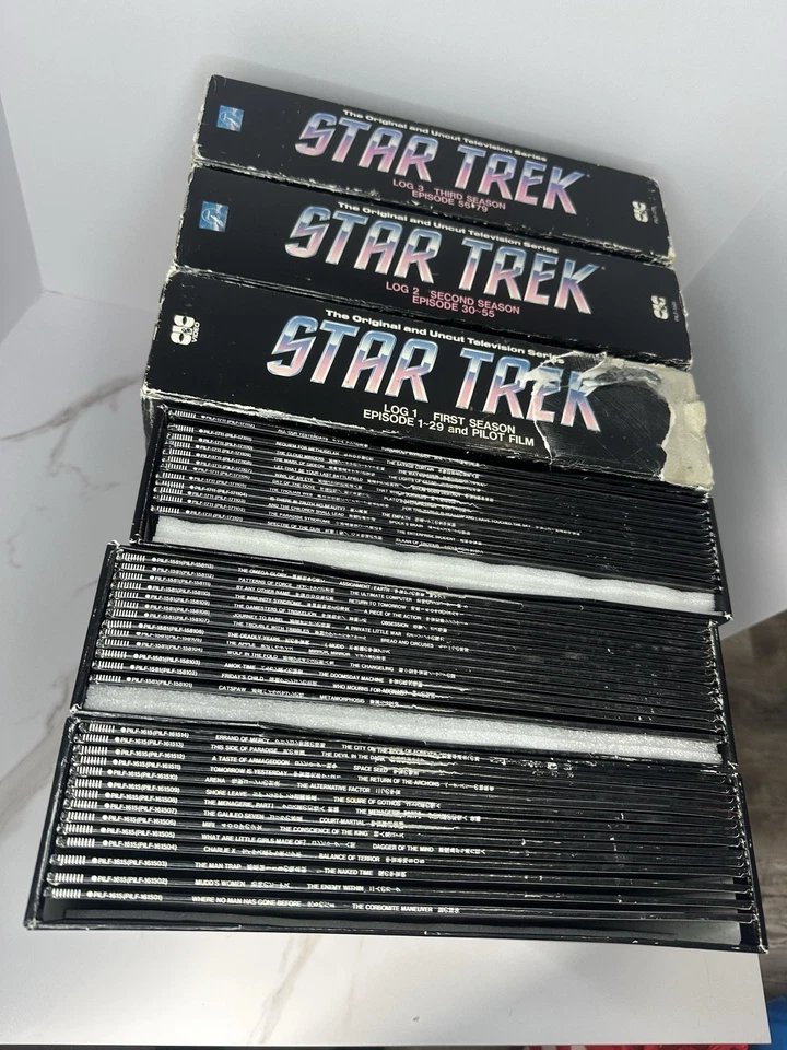 Star Trek: Original Series Log. 1-3 - JP Laserdisc Box Set Lot  - Image 3 of 4