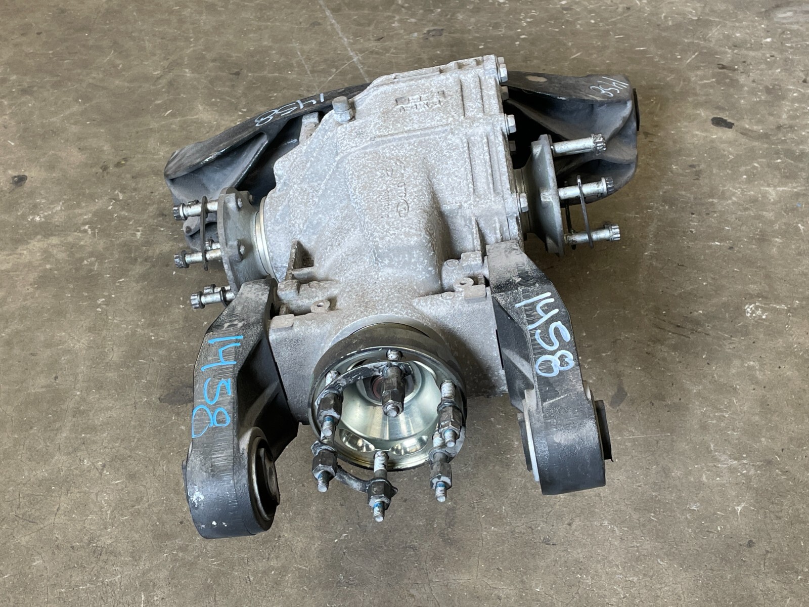 13 14 Maserati Granturismo M145 Rear Diff Differential Axle Carrier RWD 1458 OEM
