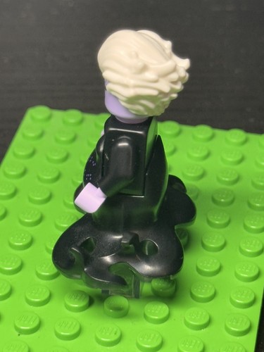 LEGO Ursula Minifigure dis112 from 43225 Disney Little Mermaid Royal Clamshell - Bild 2 von 6