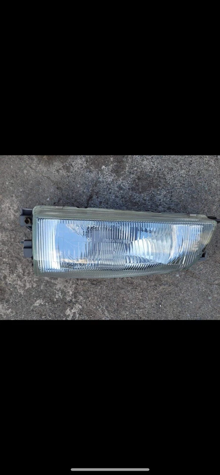 Faros y luces laterales para Subaru Impreza 1997 Foto 2 de 3