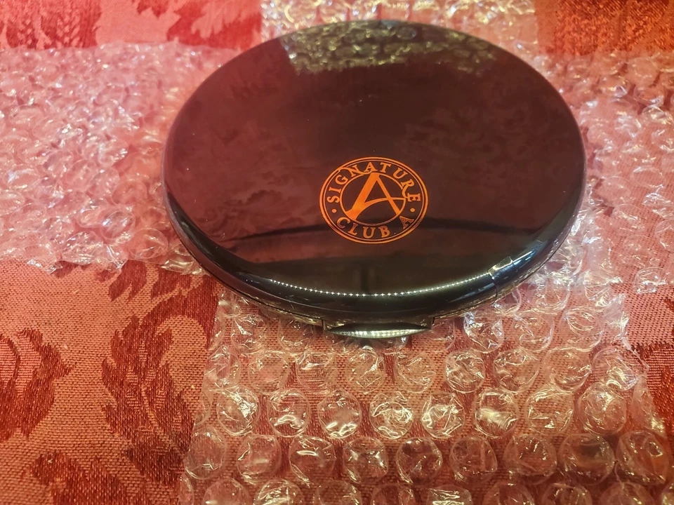 Signature Club A Nefertiti Golden Patina For Skin 1.2 oz, NEW - Image 2 of 4