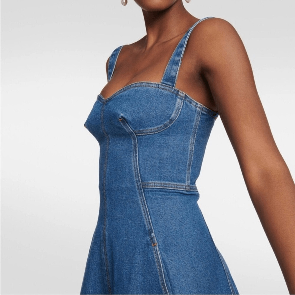 Oscar de la Renta Sweetheart-Neck Denim Dress