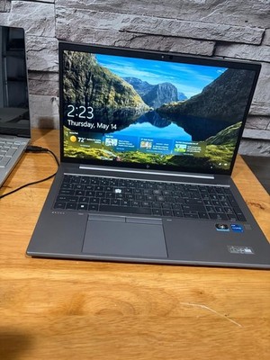 HP ZBook Firefly 15 G8 i7-1165G7 2.80GHz 8GB RAM 256GB SSd  NViDIA T500  W 10PRO