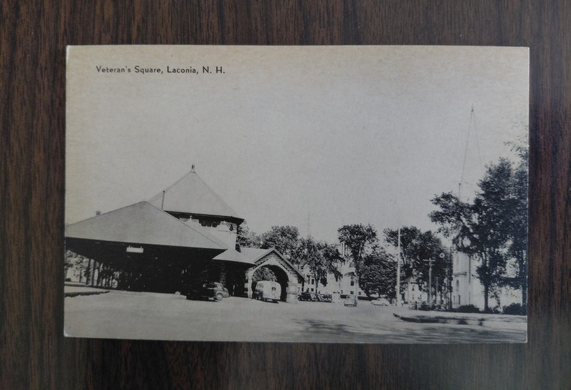 Laconia New Hampshire Veteran's Square Vintage Litho Postcard By Meriden Gravure