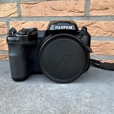 Fujifilm FinePix S Series Bridgekamera 16MP 36x Zoom 3'' Autofokus Schwarz