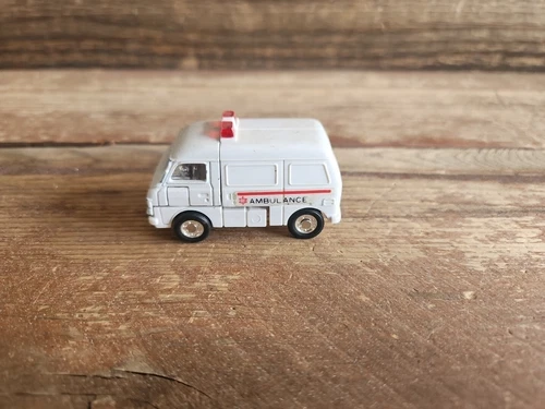 GoBots G1 Rest-Q Ambulance Transformer 1983 Bandai Tonka Vintage Retro Japan
