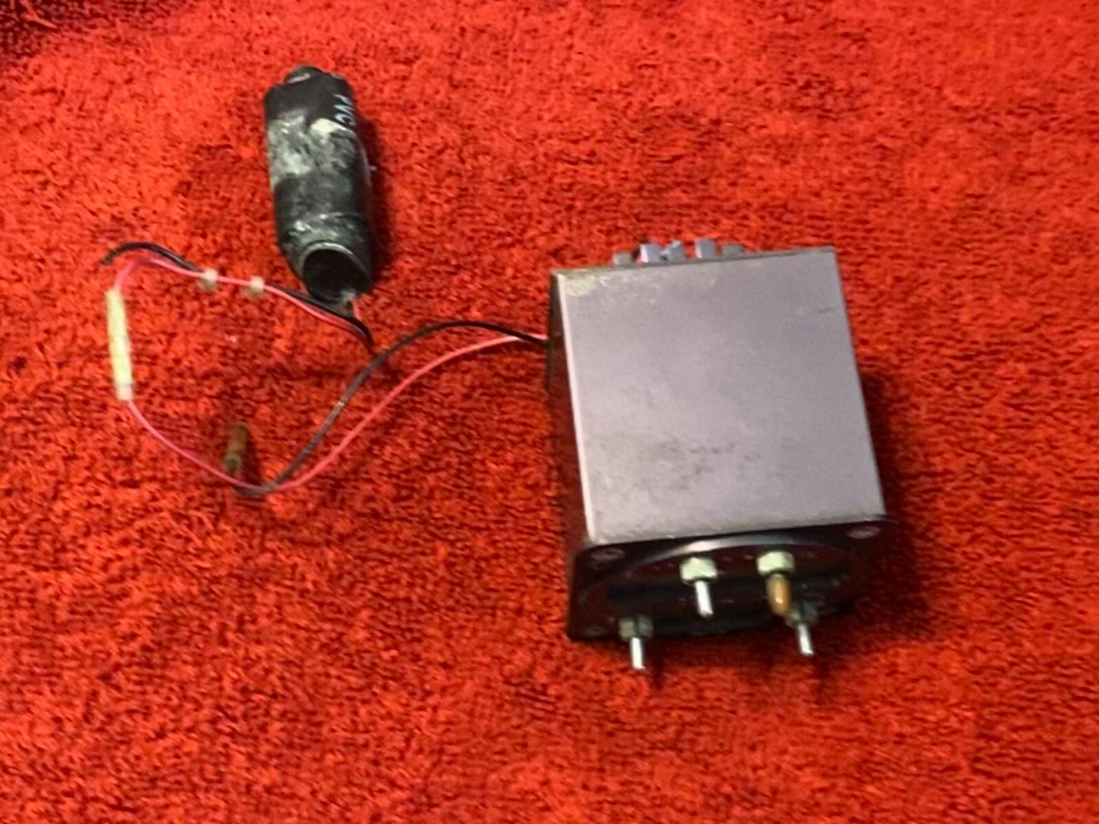 DAVTRON M811B 14 VOLT DIGITAL CLOCK CHRONOMETER