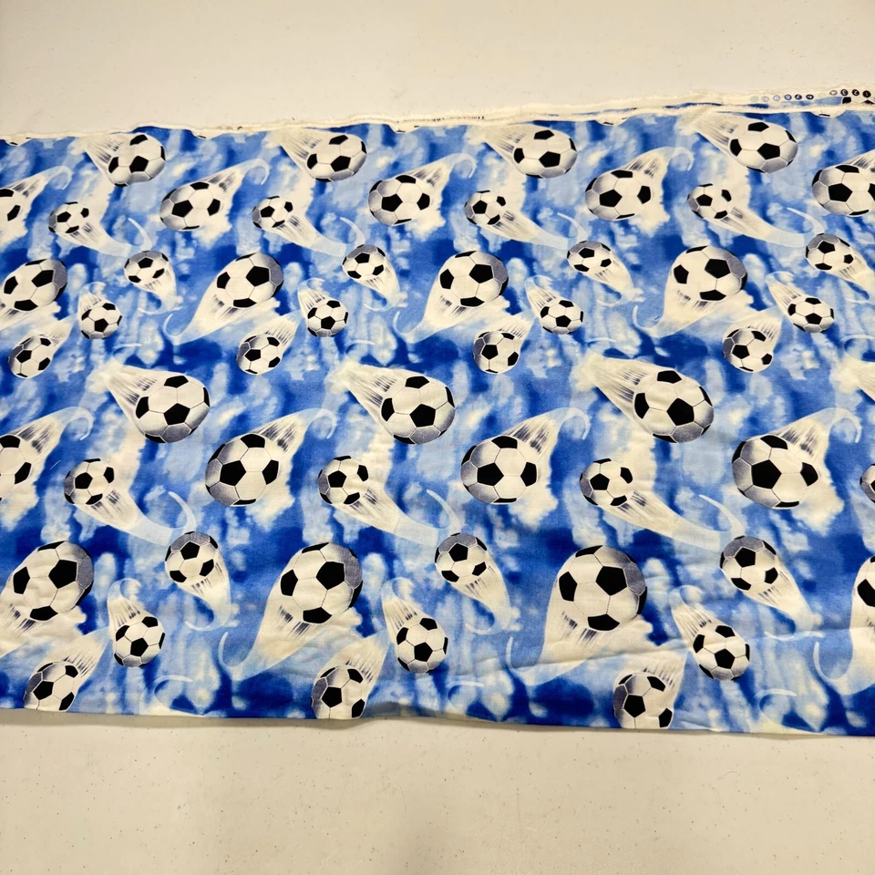 Timeless Treasures Tela Acolchado Tela Azul Balón Fútbol Algodón 75x44 2 Yardas Foto 2 de 4