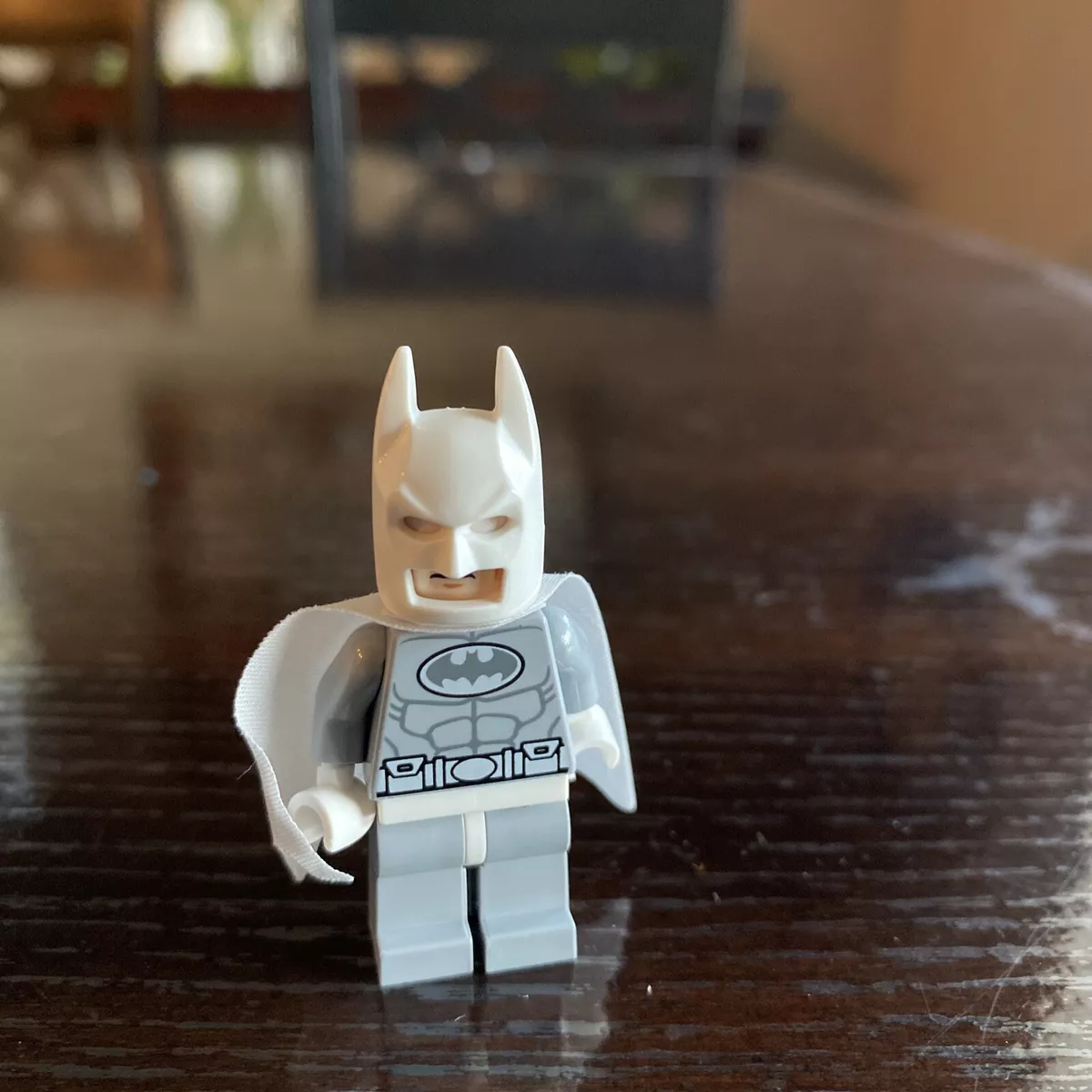 Lego Batman Arctic Batman 76000 Super Heroes Minifigure 