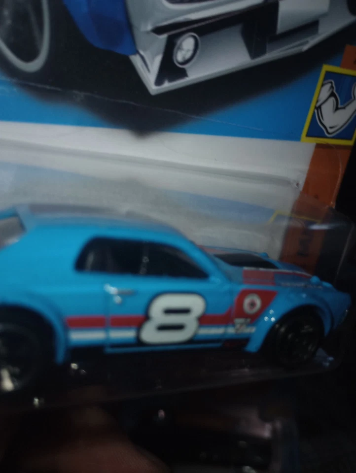 Hotwheels Muscle Mainia 2022 68 Mercury Cougar error de fábrica viuda extraviada Foto 2 de 3