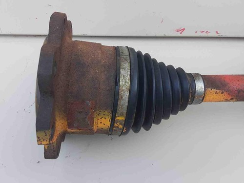 15-19 CHEVY SILVERADO 3500 Front LH Left CV Axle Shaft Axle 127K KM's - Picture 2 of 3