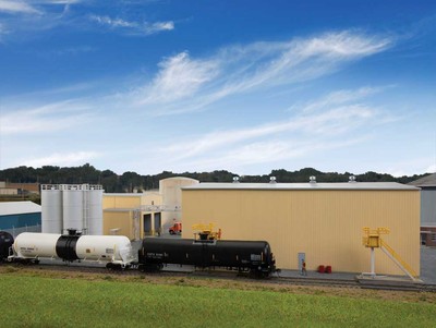 Walthers Cornerstone HO Chemical Distributor Kit 933-4136