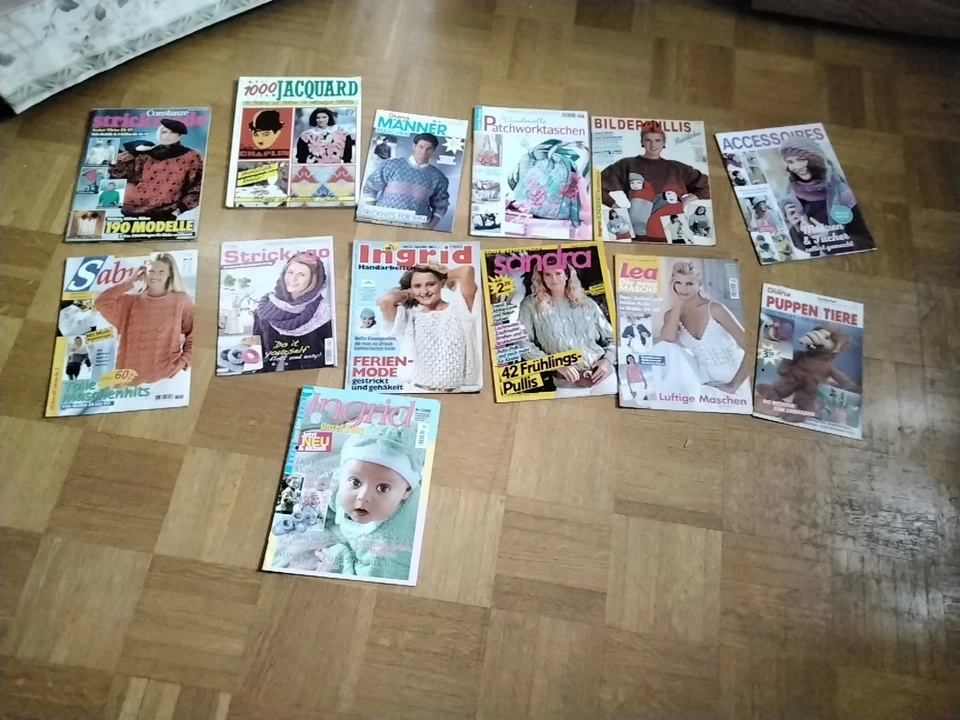 Strickanleitungen verschiedene Hefte 13 Stück