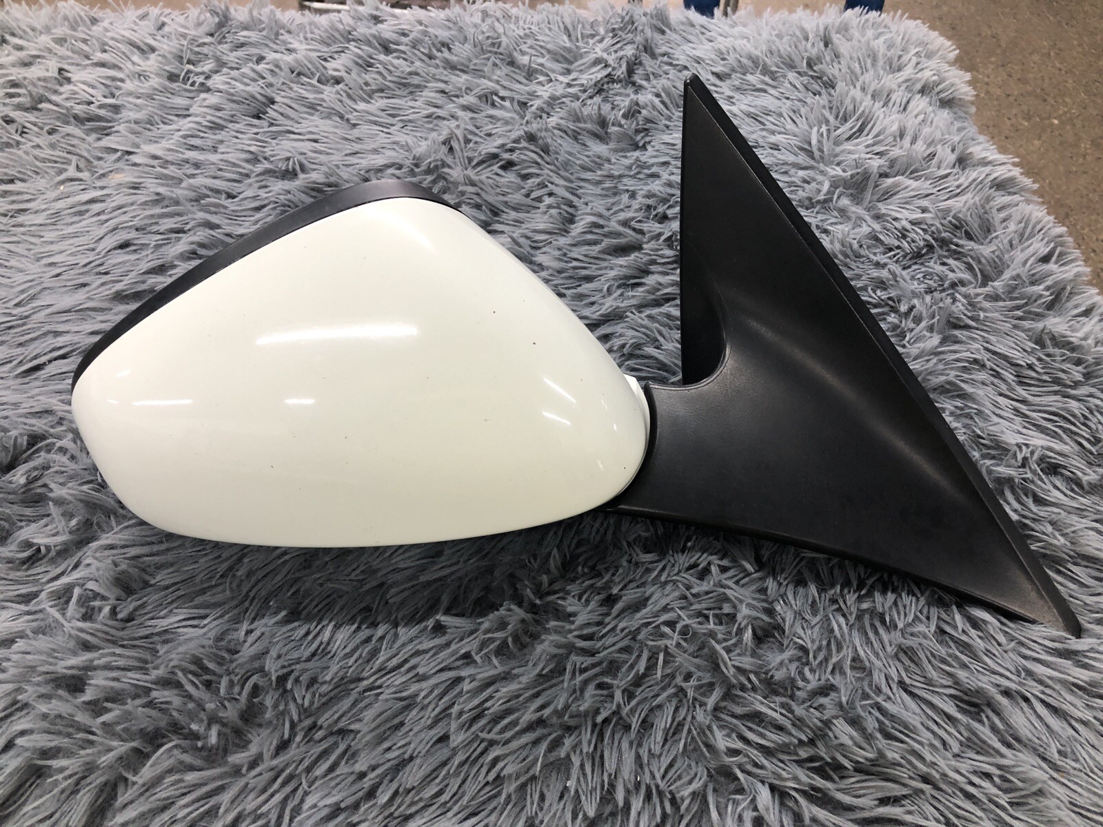 2008-19 MASERATI GRAN TURISMO RIGHT RH SIDE REAR VIEW DOOR MIRROR WHITE OEM ST21