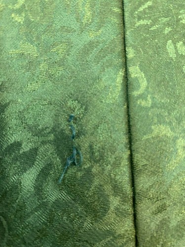 Basketball Tie~Standard Size~No Brand Label~Tie with Basketball Players~NYC~ - Picture 3 of 3