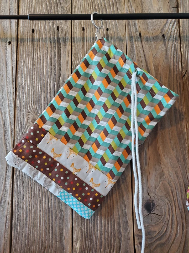 Cojín cambiador para bebé y tela eructa conjunto de viaje con bolsa de transporte animales del bosque Foto 4 de 4