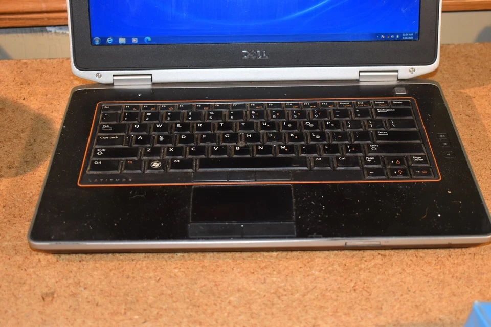 Dell Latitude E6420 Intel Core i5-2520M 4GB RAM 320GB HDD Windows 7 32bit Webcam - Image 3 of 4