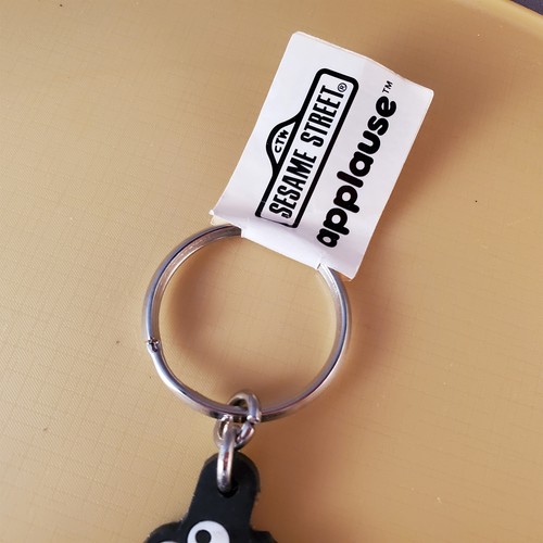 Schlüsselanhänger Sesamstraße Keyring Krümelmonster Kekse essen Applaus 3 Zoll - Bild 3 von 5