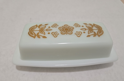 Vintage 1960's Gold Flowers & Butterfly Pyrex 72-B Butter Dish & Lid Milk Glass - Picture 3 of 13
