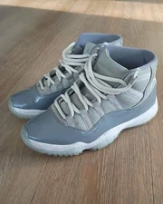 Jordan XI 11 Original (2001) OG Cool Grey - Size 8.5 BEATERS