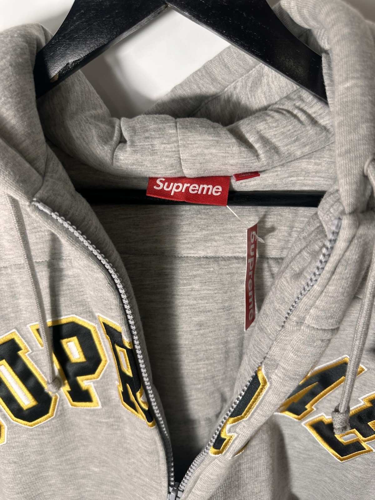 SUPREME FILLED ZIP UP SWEATSHIRT 4