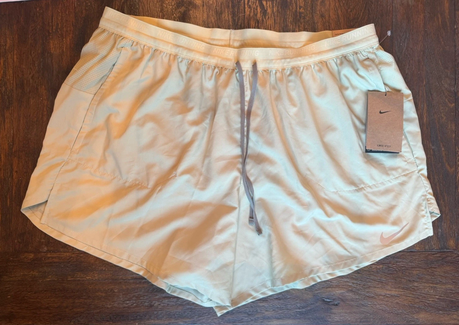 Nike Stride Standard Fit Men's 5" Running Shorts Green XXL DM4755-371 Olive