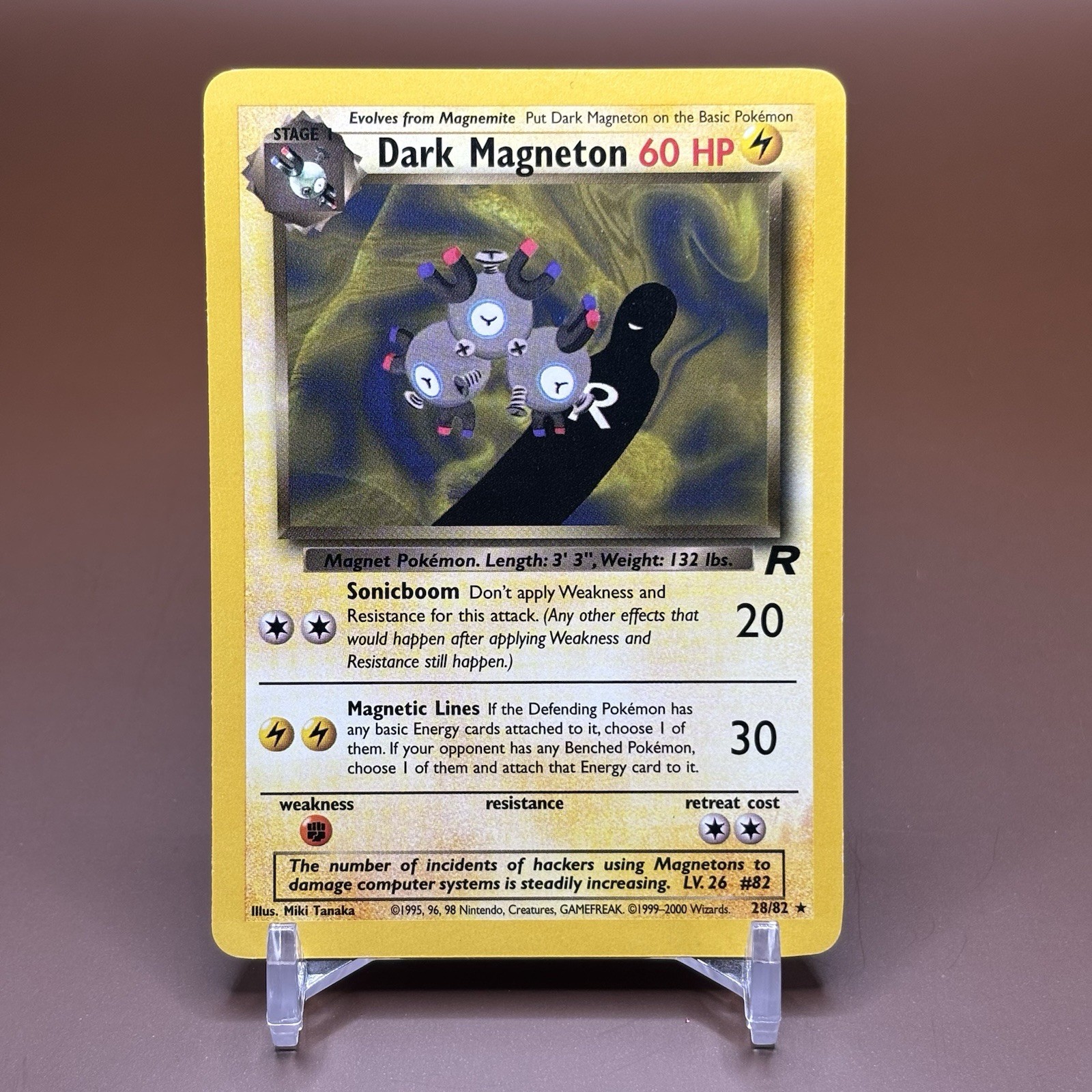 Dark Magneton 28/82 Team Rocket, Unlimited, Near-Mint