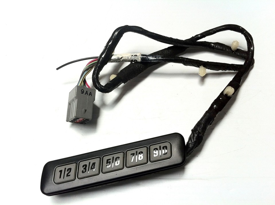 F2AZ14A626A fits FORD 92 95 CROWN VICTORIA GRAND MARQUIS DOOR KEYLESS