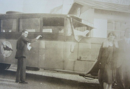 Vintage Bus Photo Pennant Parlor Coach Lines at Gas Service Station c. 1930's - Picture 3 of 4