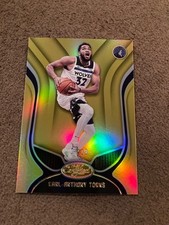 Karl-Anthony Towns 2019-20 Panini Certified #104 Gold /10