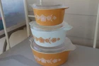 671 PYREX Butterfly Gold Casserole Set of 3   ALL WITH LIDS!!!