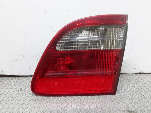 Mercedes-Benz E W211 2006 Rechts Rückleuchte Heckleuchte innen A2118203064
