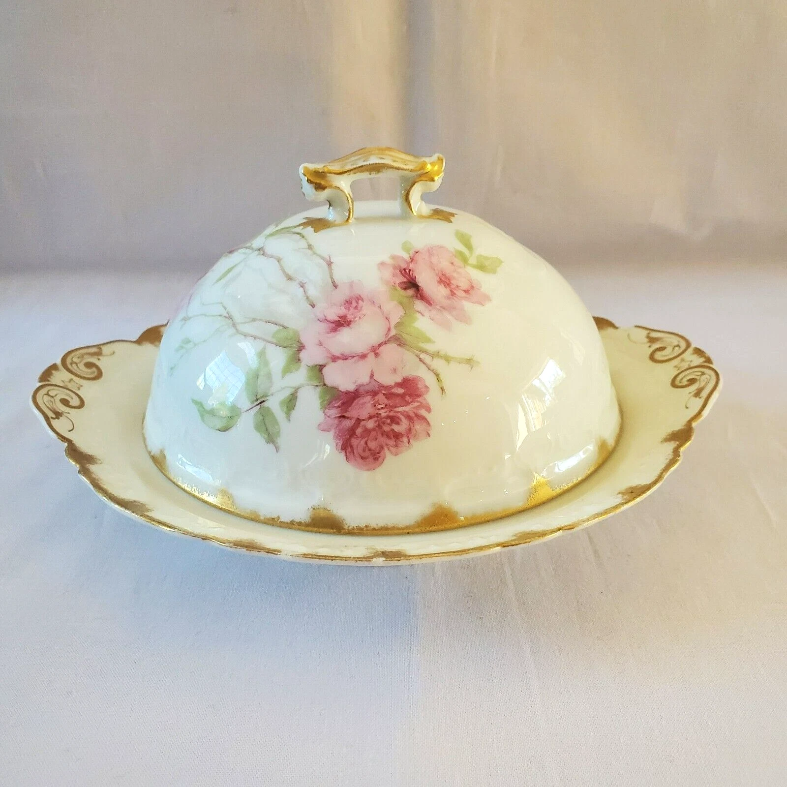 LIMOGES Haviland BALTIMORE ROSE Pink Schleiger 1151 Round Covered Butter Dish