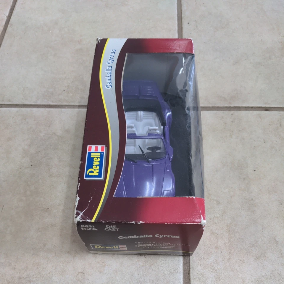 1992 Revell Porsche 930 Turbo Gemballa Cyrrus Purple 1/24 Scale DieCast Model - Image 4 of 4