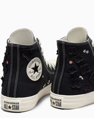 Size 6.5 - Converse Chuck Taylor All Star High 3D Flowers W for