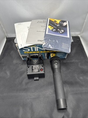 Streamlight Polystinger Flashlight *Read*