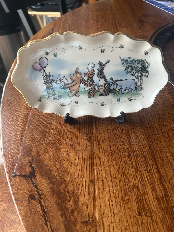 Lenox Disney Winnie the Pooh The Birthday Brigade Oval Porcelain Platter, Ivory