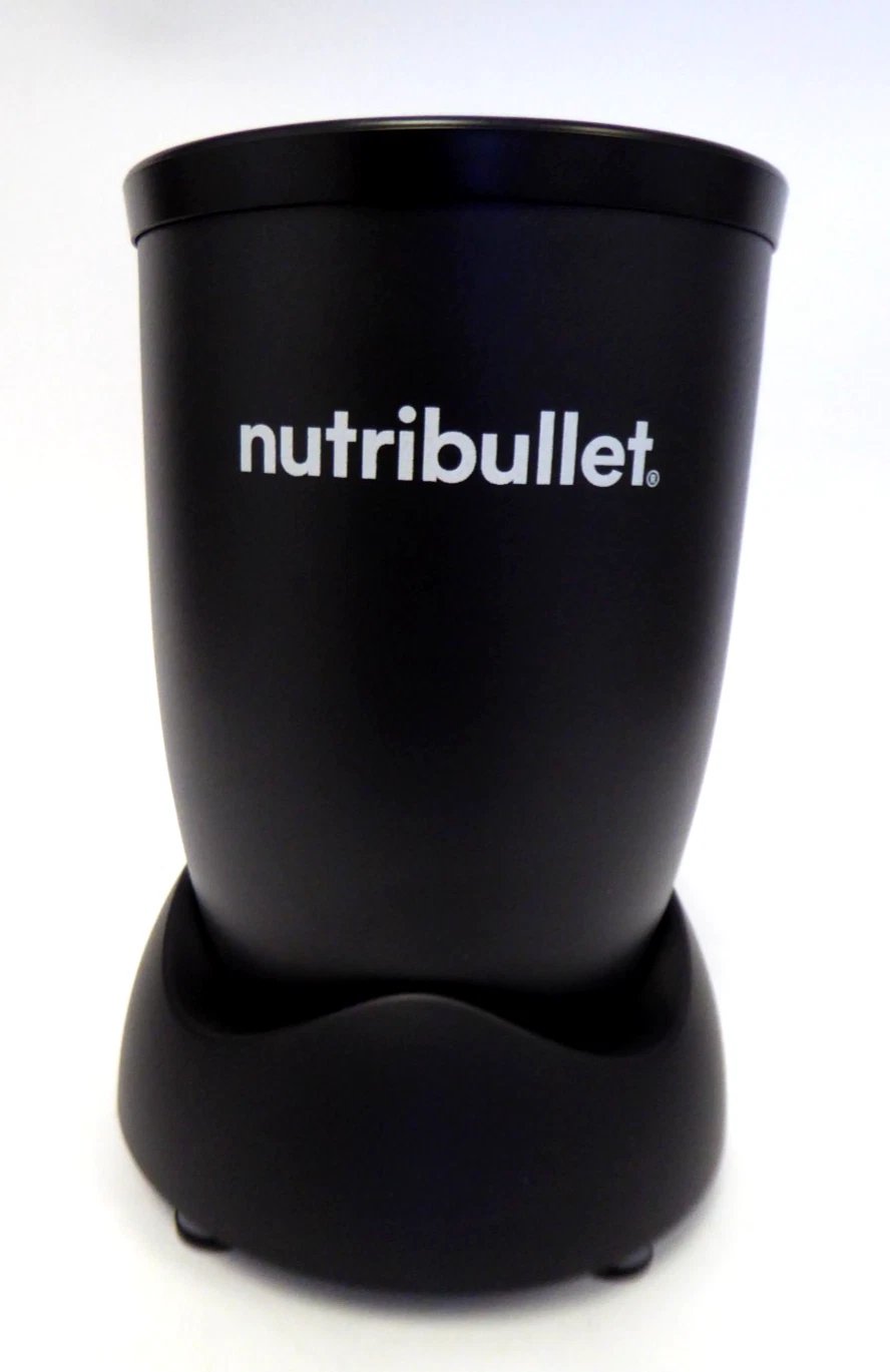 NUTRIBULLET PRO 32OZ. 900W PERSONAL BLENDE black NB9-0401 AK IN BROWEN BOX