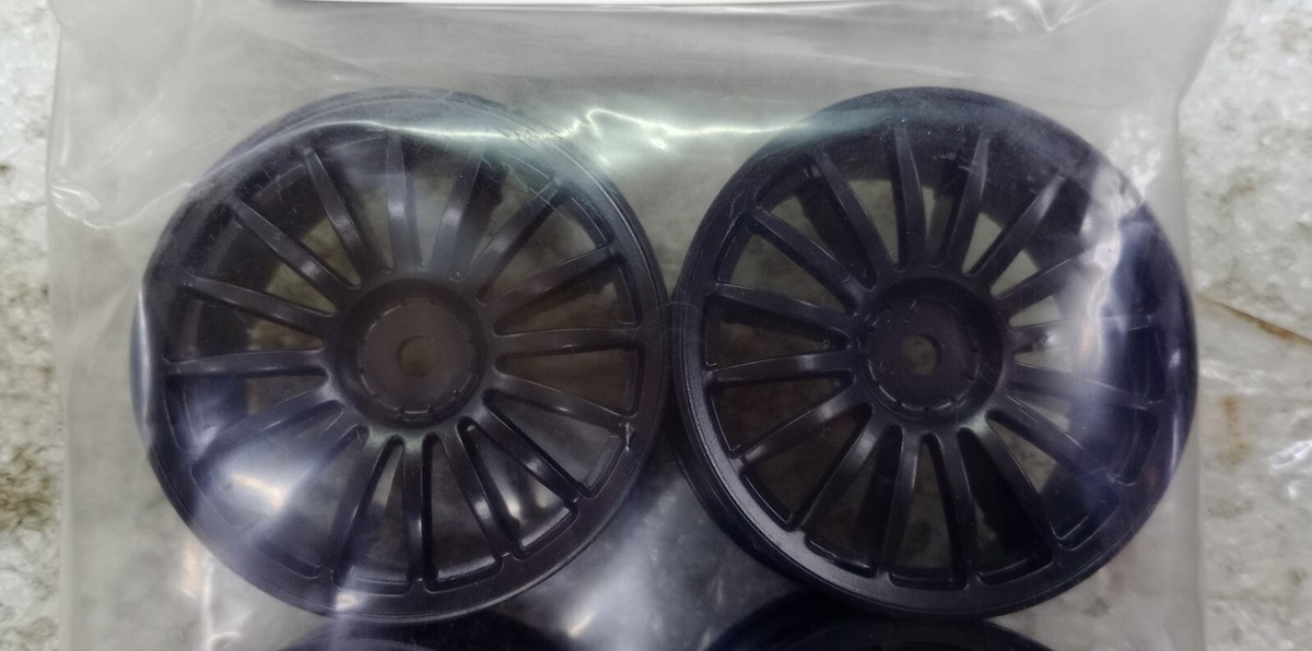 タミヤ Hop-Up Options パーツセット Tamiya Hop-up Options Spare Part Black 18-Spoke Wheel 26mm Width